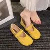 Zapatos Mary Jane planos sin cordones para mujer para combinar con faldas, nuevo estilo primavera 2026, corte bajo con una correa de hebilla, zapatos de vestir de estilo abuela