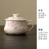 Taza de Cerámica para Té y Café Pintada a Mano con Peces Jugando con Loto, Taza de Oficina con Separador de Agua para Té, Taza con Infusor de Té, Taza de Agua para el Hogar con Tapa