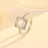 Anillo Abierto Geométrico de Diamante Simple de Moda Tendencia Europea y Americana Diseño de Nicho Anillo para Dedo Índice Personalizado Accesible Lujo para Mujer