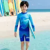 Maiô Infantil Protetor Solar de Manga Longa da Amazon, Duas Peças, Roupa de Banho de Verão Respirável para Meninos, Adequado para Crianças Mais Velhas, Roupa de Banho para Férias na Praia