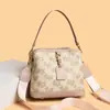 Bolsa de Inverno Estilosa de Grande Capacidade de Luxo Estampa Retrô Versátil para o Dia a Dia Bolsa de Mão Versátil Bolsa de Ombro Único Transversal