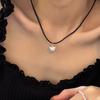 Nuevo collar con colgante de amor de plata con cuentas de vidrio negro estilo Hip Hop, cadena de clavícula, collar corto