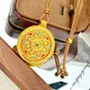 Tienda de Oro Réplica Estilo Antiguo Oro Arena Esmalte Brújula de Ocho Tesoros Giratoria Colgante, Nuevo Estilo Chino Vajra Brújula de Ocho Tesoros