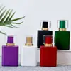 Venta Directa Botella de Perfume Clásica 50ml Botella de Vidrio de Color con Atomizador Tipo Push Botella de Perfume Cosmético Botella Vacía