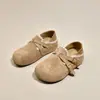 Sandálias Birkenstock Retro com Solado Grosso e Cobertura Total para Mulheres, Novo Estilo Primavera 2026, Aumenta a Altura, Adequado para Combinar com Saias, Flats Slip-On de Uso Duplo