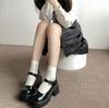 Estilo de deseo puro Calcetines diarios de terciopelo negro blanco cortos hasta la mitad de la pantorrilla para mujer calcetines sexys de rizo verano finos ins