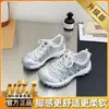 Zapatillas de malla gruesa estilo europeo para mujer, nuevo modelo primavera-verano 2026, versátiles, que aumentan la altura, ligeras, transpirables, zapatillas deportivas casual, de moda