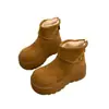 Botas de neve femininas com sola grossa, novo estilo outono/inverno 2026, forradas com fleece e espessadas para aquecimento, botas curtas versáteis, com aumento de altura, adequadas para mulheres baixinhas, sapatos de algodão