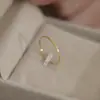 Anillo Minimalista Ultrafino de Acero de Titanio Esmerilado de 0.5 mm para Mujer, Anillo de Cola de Nicho Apilable Accesorio de Tendencia Fresca de Lujo Ligero