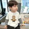 Camiseta de manga larga para niño, estilo primavera y otoño, para niños mayores, nuevo modelo 2026, algodón puro, transpirable, camiseta base casual infantil de imitación de dos piezas
