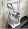 Bolso cruzado de estilo chino nuevo para mujer, bolso de hombro de moda casual trendy nuevo 2026, bolso tipo cubo popular