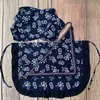 Delantal y pañuelo para la cabeza de estilo étnico con estampado floral azul para estancias en granjas, actividades de recolección de té, casas de té, actuaciones de baile de jardín de infantes, delantal de media longitud