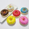 PU simulação donut squishy slow rebound bolo comida brinquedo pão crianças adesivos de geladeira pequeno pingente ornamentos