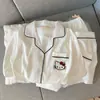 Pijama con diseño de caricatura de Hello Kitty, conjunto fresco de dos piezas para primavera y otoño, pantalones largos y mangas largas, conjunto de ropa de casa estilo princesa para mujer