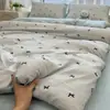 Conjunto de Roupa de Cama Macio e Amigo da Pele na Cor Creme, Peça Popular Transfronteiriça, Capa de Edredom Individual, Lençol de Cama para Quarto de Estudante, Conjunto de Roupa de Cama de Quatro Peças