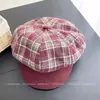 Estilo Británico Versátil Cuadros Patchwork Moda Octagonal para Mujer Otoño Casual Gorra de Periódico Resistente al Viento Cálida Gorra de Pico Moda