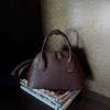 Capa Superior Cuero Vacuno Minimalista Bolso Shell 2025 Nicho Francés Bolso de Hombro Bolso de Mano de Cuero Genuino Bolso Geométrico de Hombro Cruzado