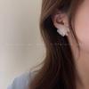 Pendientes de flores acrílicas de primavera y verano de Super Fairy, pendientes de diseño avanzado para mujer, pendientes de pétalos de moda con clip de oreja Mori de nicho