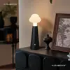 Lámpara de Mesa de Diseñador 2026, Nueva, Creativa, de Madera Maciza, Estilo Madera Natural, Lámpara de Mesita de Noche para Dormitorio de Atmósfera de Gama Alta, Lámpara Minimalista