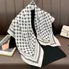 Bufanda de seda cuadrada grande de 90 cm con flores, estilo coreano, sencilla y elegante, para mujer, ideal para combinar con todo, para camisas y trajes.