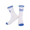 Calcetines de baloncesto finos de caña alta para niños, ideales para otoño e invierno. Calcetines deportivos para estudiantes con números de estrella. Venta al por mayor de calcetines deportivos para jóvenes.