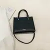 Bolso Tote de Hombro Único Cruzado Color Sólido Estilo Invierno 2025, Bolso de Mano Plateado de Moda y Versátil para Mujer