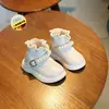Botas meia para bebê menina, novos modelos outono e inverno, sapatos para bebê andar, botinhas de couro pequenas para crianças, botas de couro macio de princesa para meninas