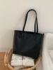 Bolsa de Mão Casual da Moda Estilo Coreano Grande Capacidade para o Dia a Dia Bolsa de Ombro para Mulheres 2026 Nova Bolsa Tote Tecida Simples Tendência