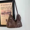 2026 Nova Bolsa Transversal Feminina Camurça Retrô Simples para o Dia a Dia Mochila Casual Simples Bolsa de Mão Bolsa de Ombro