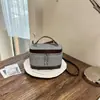 Bolsa de Lona e Couro de Luxo Leve para Mulheres, Nova Moda 2026 Versátil Bolsa de Ombro Transversal, Bolsa Tote Cesta para o Dia a Dia