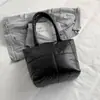 Bolsa de Gran Capacidad para Mujer 2026 Nuevo Verano Versátil Bolso de Hombro Simple con Textura, Adecuado para la Escuela y el Viaje Diario Bolso Tote