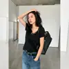 Camiseta de manga corta de encaje con retazos y escote en V estilo coreano para mujer, única y hermosa para el verano, reversible por delante y por detrás, con diseño de hombros descubiertos y espalda descubierta