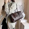 Bolso Boston de Cuero con Cera de Aceite Retro para Mujer 2026 Nuevo Bolso de Hombro Sencillo Bolso de Axila Bolso Tote para el Trabajo y el Trayecto