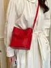 Bolsa de ombro tipo saco de tecido grande capacidade com design exclusivo para mulheres, nova moda primavera 2026, bolsa de ombro versátil