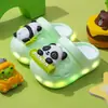 Nuevos y lindos zuecos de dibujos animados de helicóptero con suelas suaves e luces para niños, zapatillas versátiles ligeras de EVA para exteriores