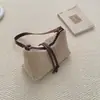 Bolsa de Paja Tejida Ligera Casual de Verano 2026 para Mujer Elegante Simple Moderna Color Sólido Bolso de Hombro Axila Cruzado