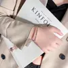 Pulseira de Aço Titânio com Diamantes Redondos Design de Nicho de Alta Qualidade Joias Estilo Frio Simples Estilo Coreano Personalidade