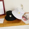 Sombrero de Pescador Reversible Bordado de Margarita Estilo Ins para Mujer, Sombrilla de Verano de Ala Pequeña Informal Versátil