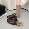 Moda Mocasines Cuadrados Tallados para Mujer, Estilo Nuevo Otoño 2026, Forro de Felpa, Cálidos, Adecuados para Casa y Exterior
