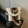 Bolso de mujer único y esponjoso, nuevo y moderno 2026, popular súper caliente de verano, bolso de hombro para el día a día, bolso cruzado tipo cubo
