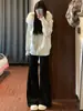 Jeans negros de corte acampanado con forro de polar para mujer, nuevo estilo otoño 2026, de cintura alta, adelgazantes, no ajustados, para figuras petite