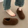 Pantuflas de media caña mullidas con suela gruesa para mujer, para usar en exteriores, nuevo estilo 2026, otoño e invierno, sin cordones, botas de nieve con forro polar adicional, pantuflas de algodón de punta cerrada
