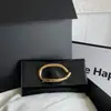 2026 Verano Nueva Tendencia de Moda Diseño de Nicho Lujo Ligero Elegante Alta Calidad Simple Versátil Bolso de Mano