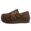 Mule Slip-on Loafers com Fivela Retro Aumento Interno Duas Formas 2026 Outono Merade Sapatos Individuais Femininos