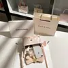 Bolsa de Mano Bordada con Mariposas Estilo Francés de Nicho Dropshipping Nuevo Otoño/Invierno 2025 Bolso Cuadrado Pequeño de Alta Gama Venta al por Mayor