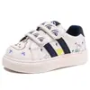 Tênis de Lona Desenho Animado Graffiti Infantil Primavera e Outono Novo Estilo Menina Velcro Solado Macio Criança Pequena Respirável Casual Sapatos Brancos
