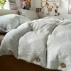 Juego de Ropa de Cama de Cuatro Piezas de Algodón Puro Lavado con Botones Estilo Muji, Funda Nórdica de Gasa de Doble Capa Jacquard, Juego de Tres Piezas para Dormitorio de Estudiante