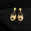 Aretes Originales Gruesos Chapados en Oro Real de 18K Corte de Gota Calada Micro-Pavimentados con Circonita Estilo Palacio de Lujo Accesible Francés Aretes de Gama Alta