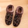 Transfronterizo 26 Nuevos Modelos de Invierno de Zapatos de Tela del Viejo Pekín, Zapatos de Interior, Engrosados, Cálidos, Cómodos, Antideslizantes, Suela Suave, Zapatos para Mamá