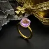 Juego de Anillos de Cristal Brillante al por Mayor con Textura Chapada en Oro y Opciones Transparentes Multicolor, Ventas en Transmisión en Vivo, Gran Cantidad, Precio Excelente